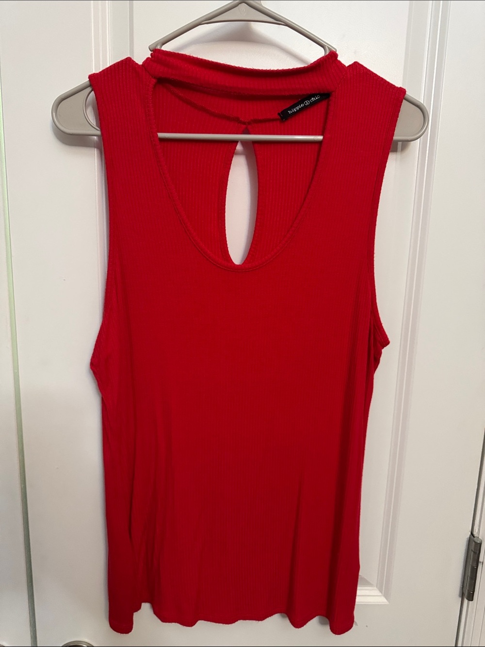 Monteau Women's Red Ribbed Keyhole Tank